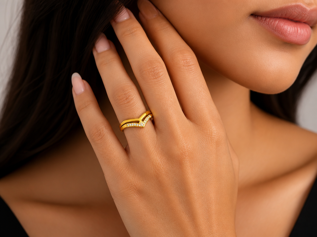 The Layered V Ring