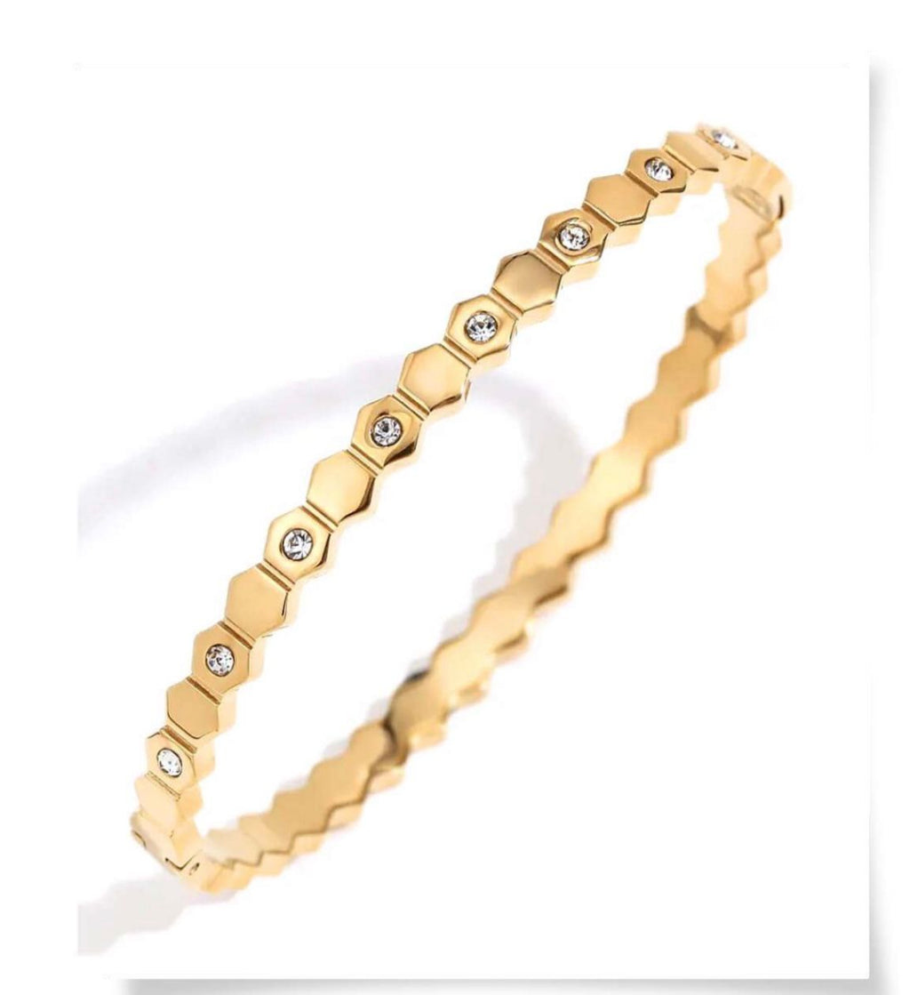 The Kanaka Glow Bracelet Set