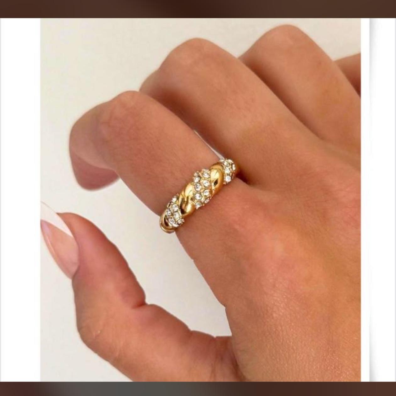 Élan Knot Ring